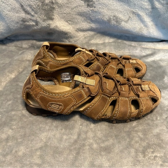 Skechers Sandals Womens Size‎ 8 Brown Leather Slip On Hiking Shoes - Picture 1 of 8